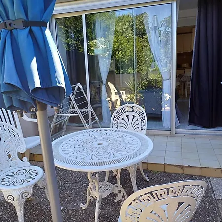 Appartamento T2 Avec Parking Proche Centre - Fr-1-571-69