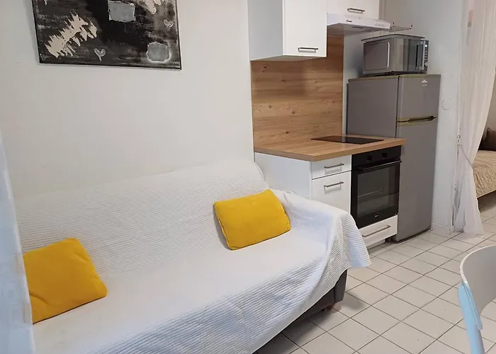 T2 Avec Parking Proche Centre - Fr-1-571-69 Lägenhet